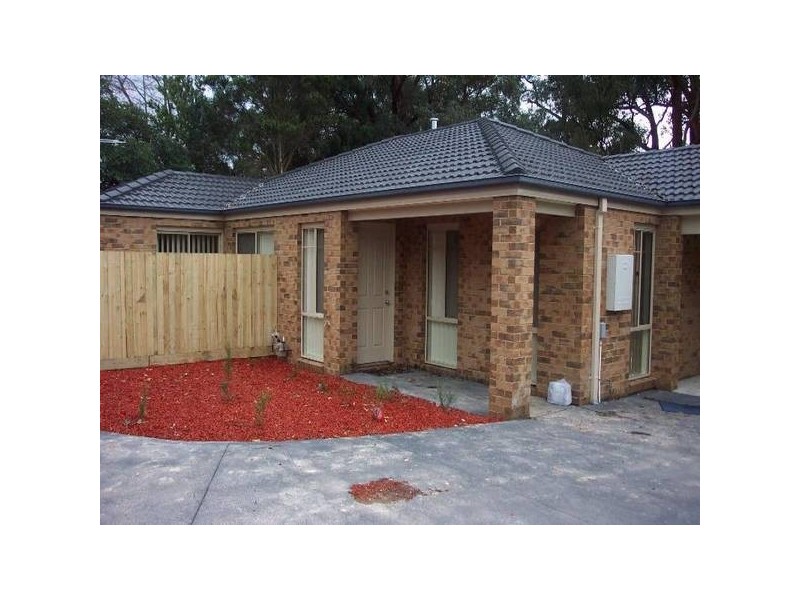 11 Grace Avenue, Mooroolbark VIC 3138