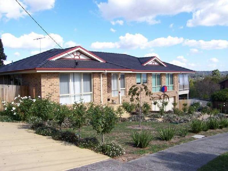36 Highview Drive, Mooroolbark VIC 3138