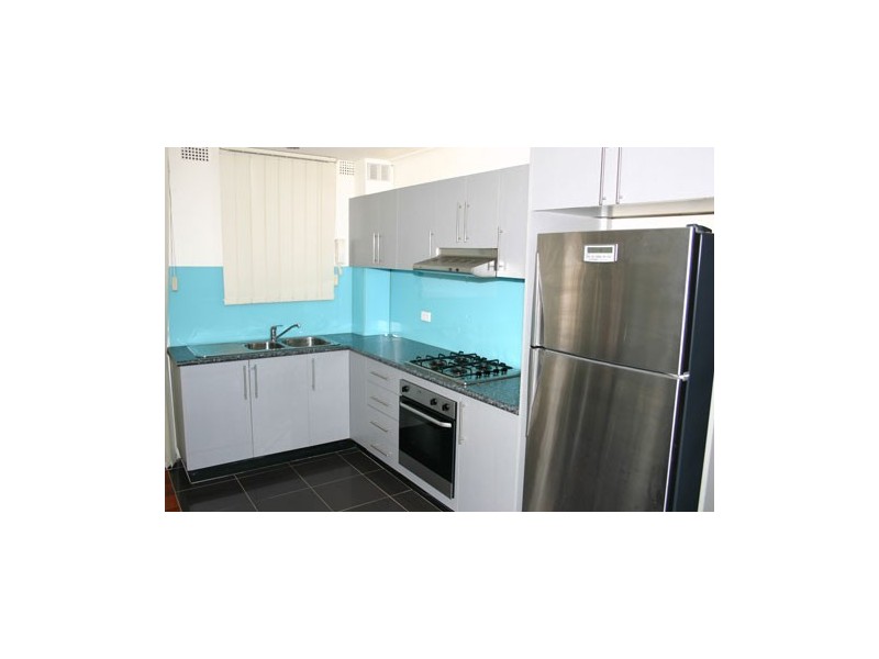 03/08 Barber Ave, Eastlakes NSW 2018