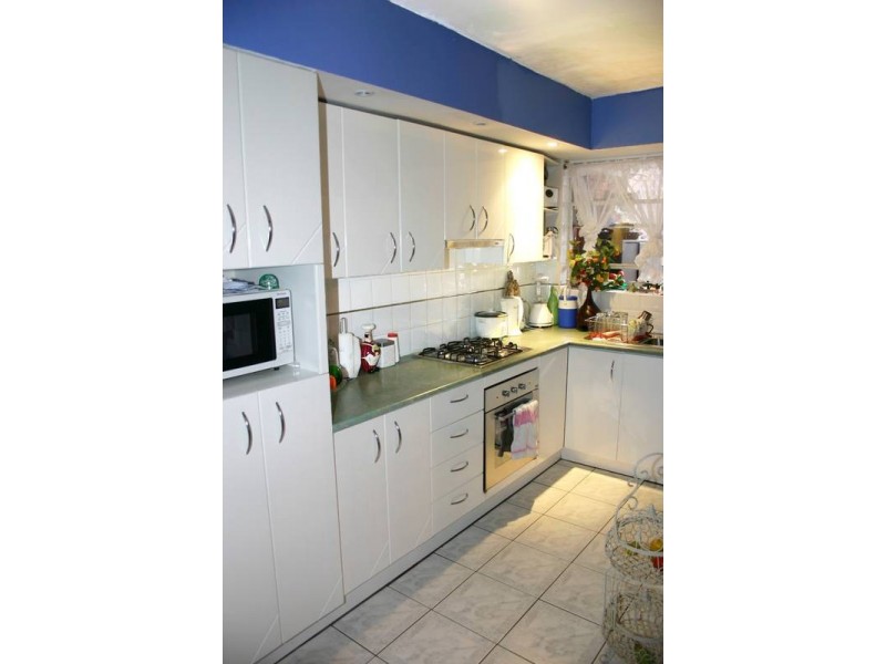 2/30 Barber Avenue, Eastlakes NSW 2018