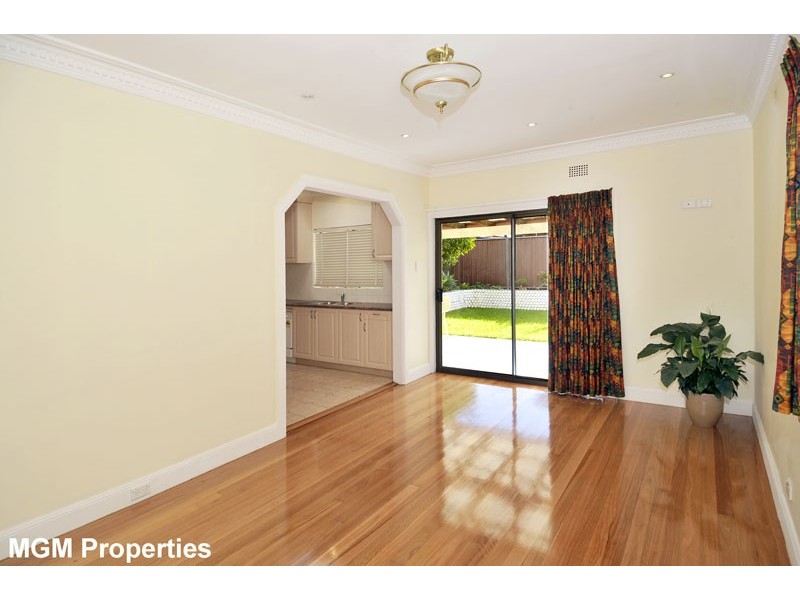 2 Harry Street, Eastlakes NSW 2018