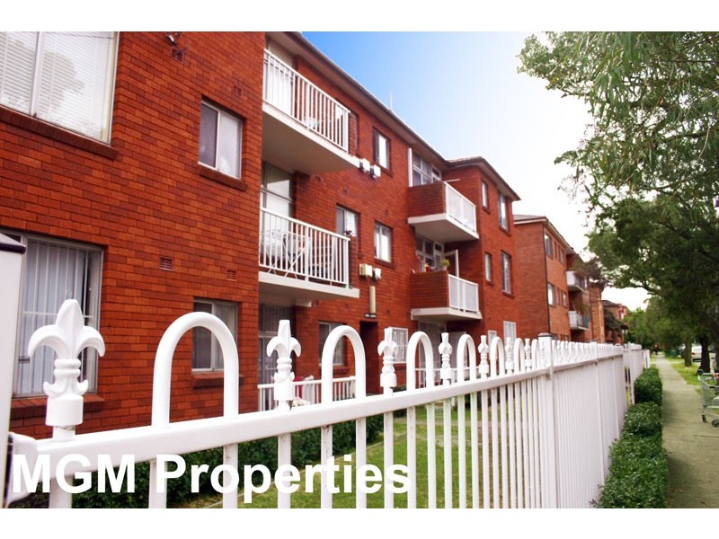 4/33 Mascot Drive, Eastlakes NSW 2018