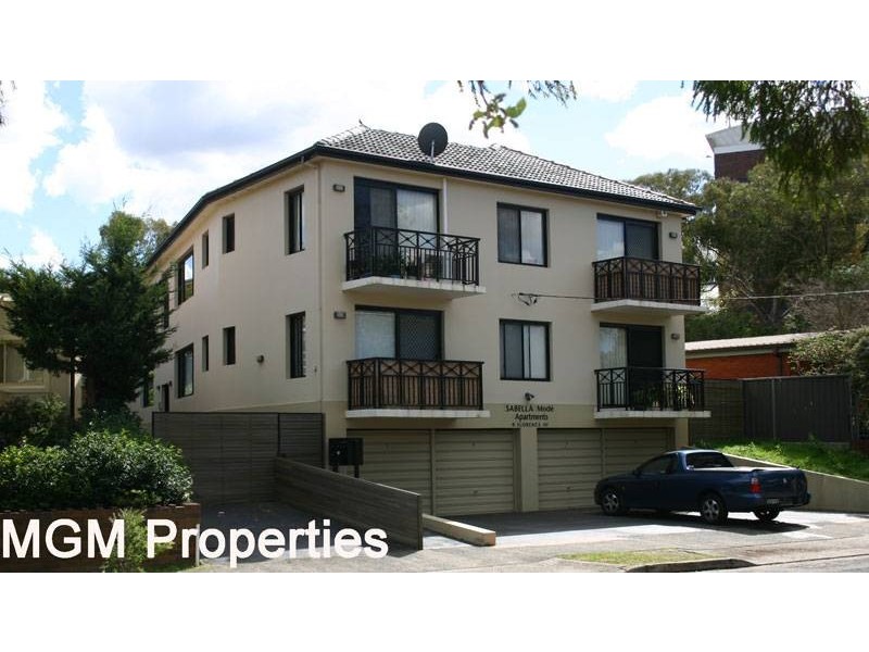 9 Florence Ave, Eastlakes NSW 2018