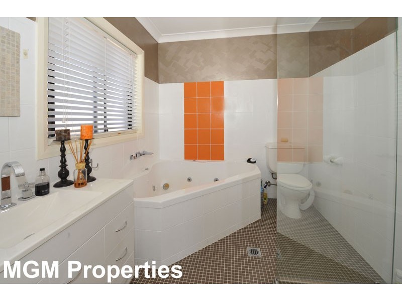 16 Carinya Ave, Mascot NSW 2020
