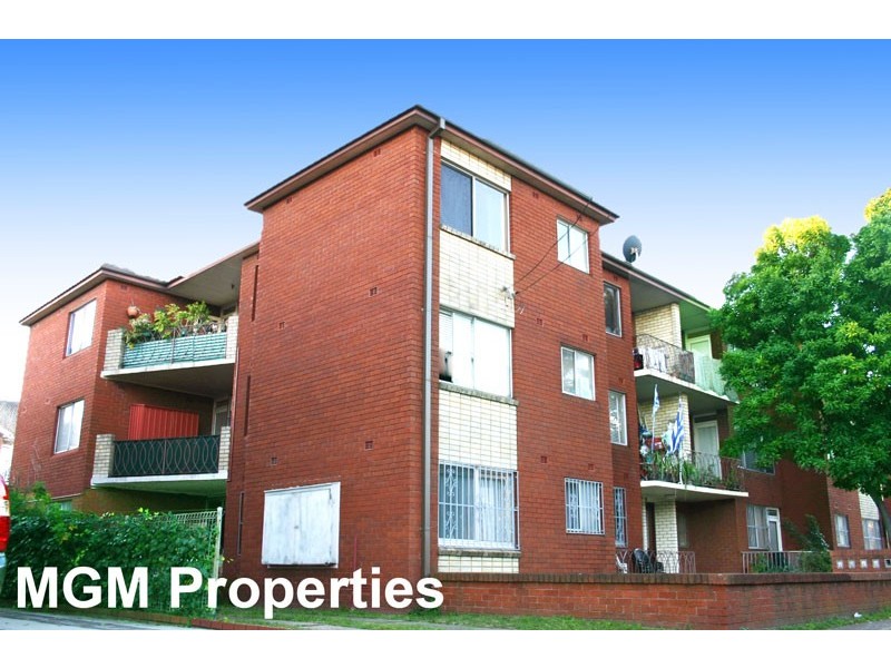9 Mascot Drive, Eastlakes NSW 2018
