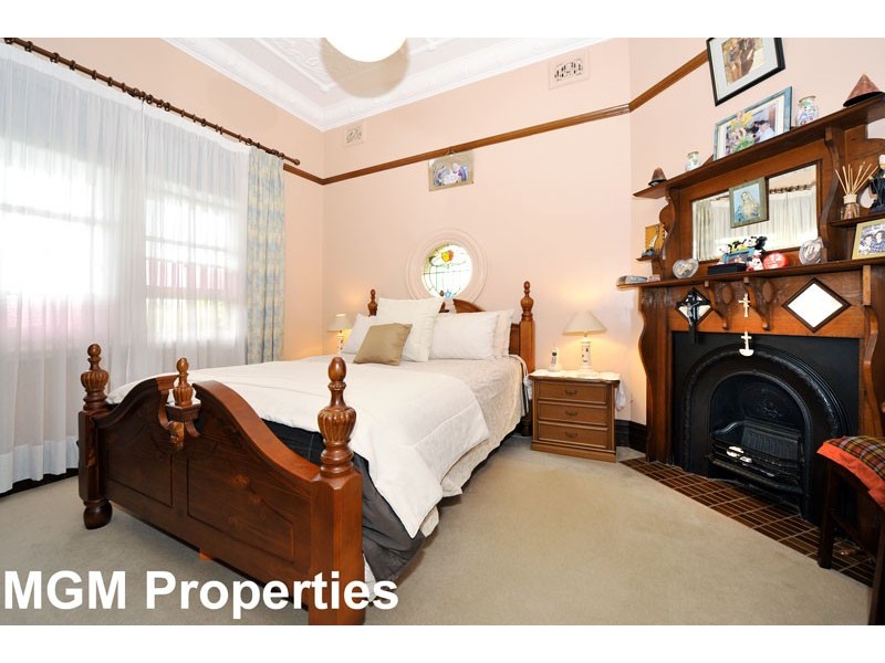 24 Lenthall Street, Kensington NSW 2033