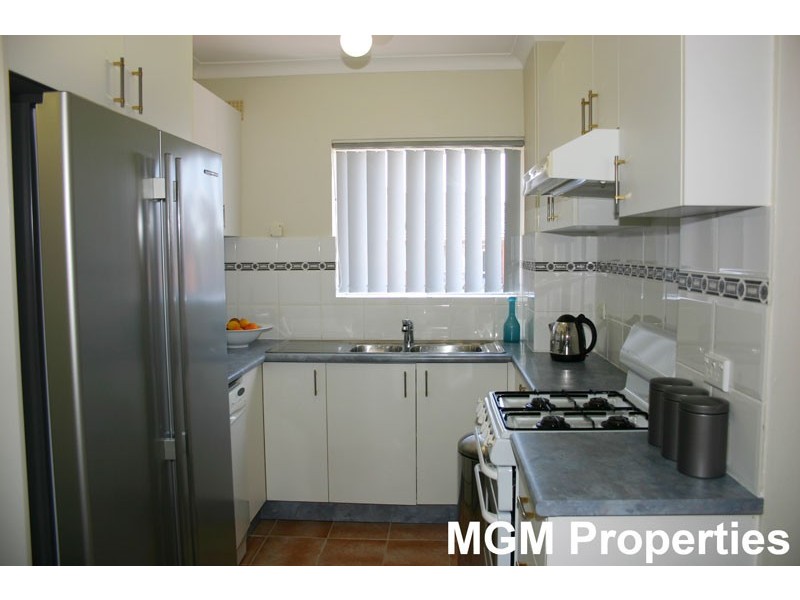 11/27 Mascot Drive, Eastlakes NSW 2018