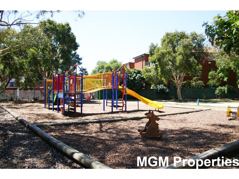 11/27 Mascot Drive, Eastlakes NSW 2018