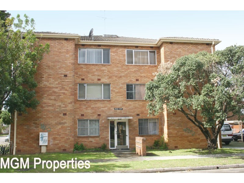 8 Barber Avenue, Eastlakes NSW 2018
