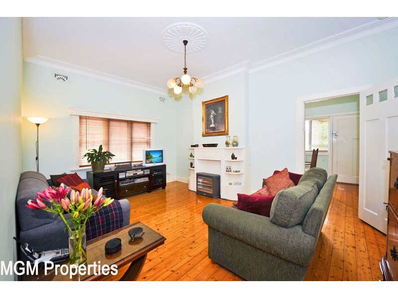 17 Day Avenue, Kensington NSW 2033