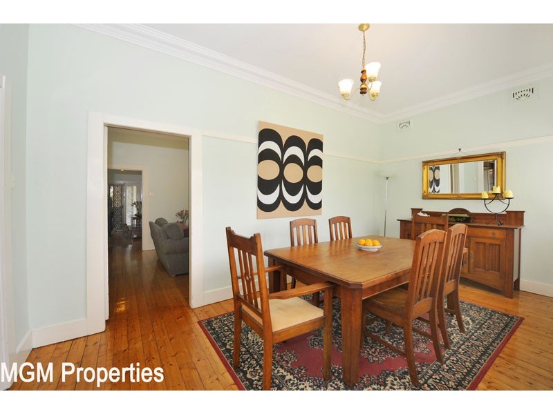 17 Day Avenue, Kensington NSW 2033