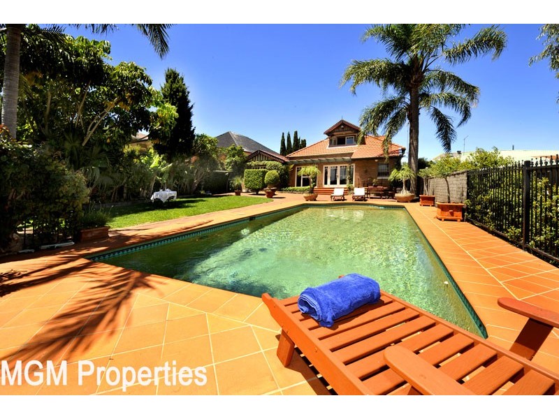 17 Salisbury Road, Kensington NSW 2033