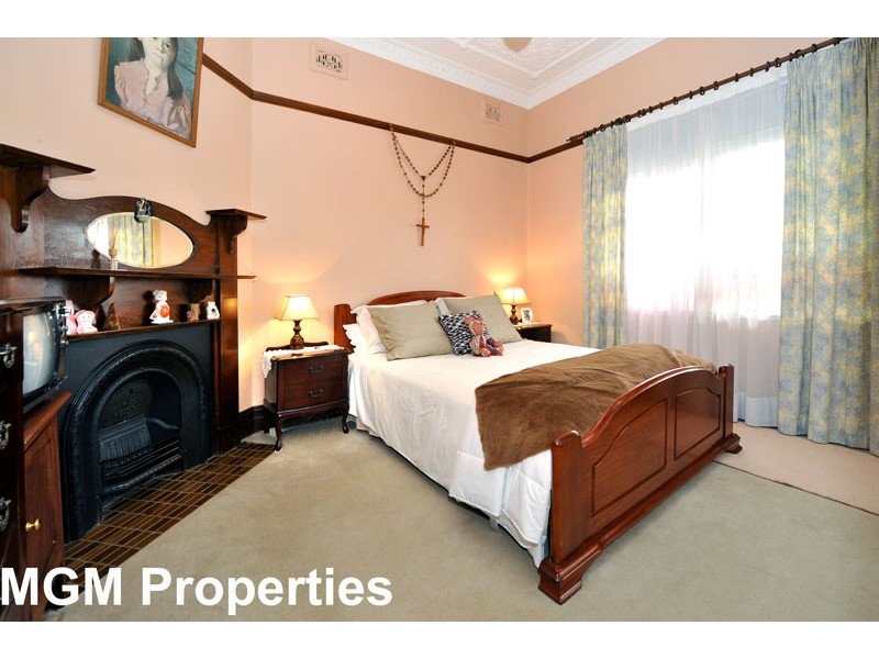 24 Lenthall Street, Kensington NSW 2033