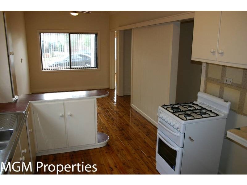 32 George Street, Eastlakes NSW 2018