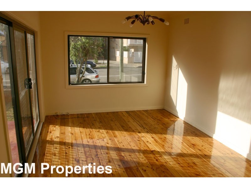 32 George Street, Eastlakes NSW 2018