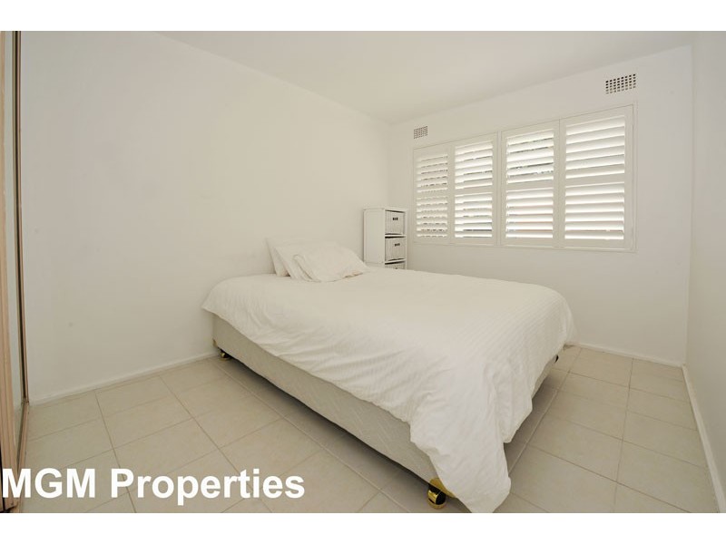 8 Evans Avenue, Eastlakes NSW 2018
