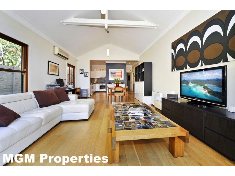 16 Charles Street, Eastlakes NSW 2018