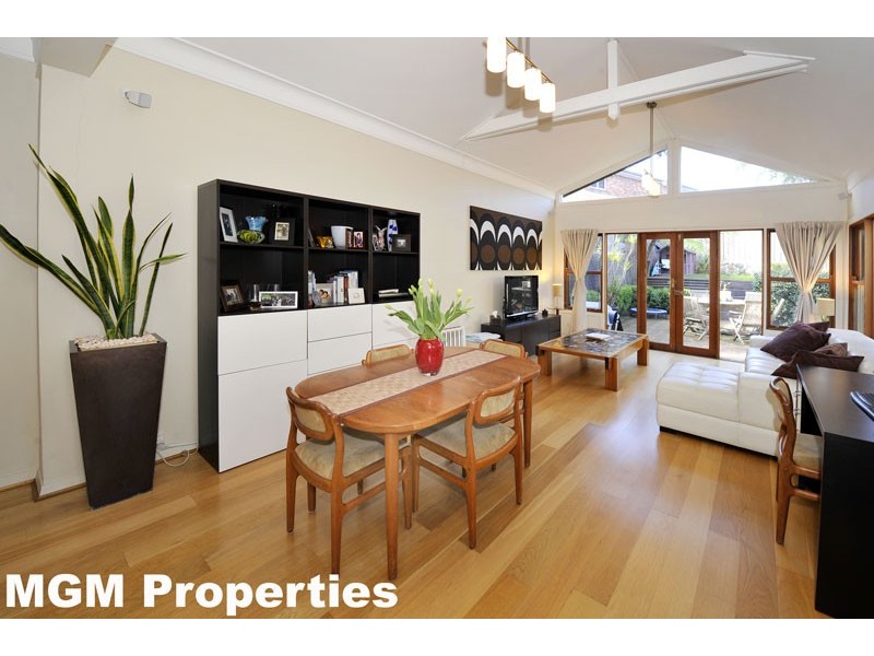 16 Charles Street, Eastlakes NSW 2018