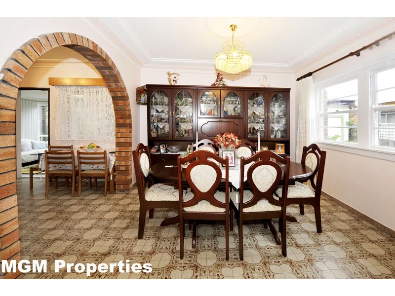 118 Florence Avenue, Eastlakes NSW 2018