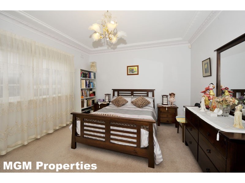 118 Florence Avenue, Eastlakes NSW 2018