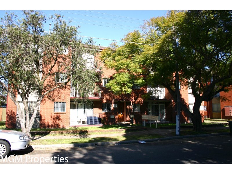 14 Barber Avenue, Eastlakes NSW 2018