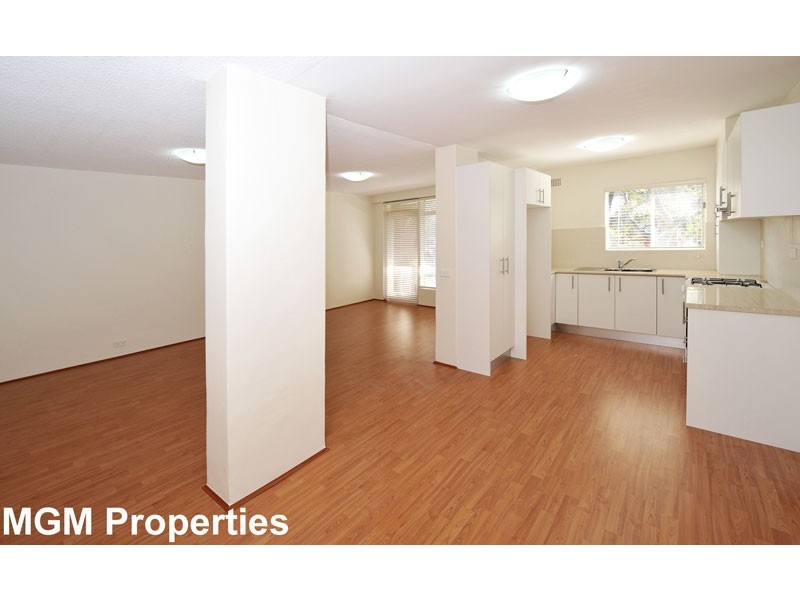 8/3 Mascot Drive, Eastlakes NSW 2018