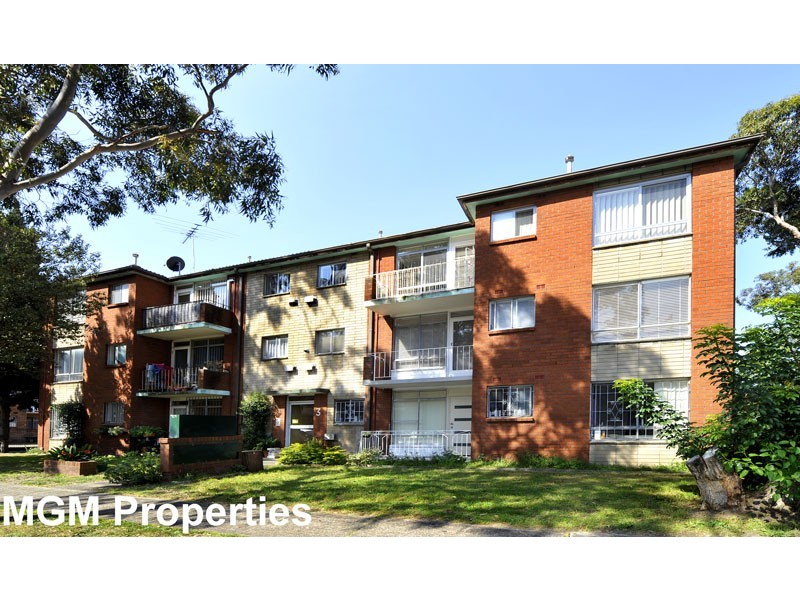 8/3 Mascot Drive, Eastlakes NSW 2018