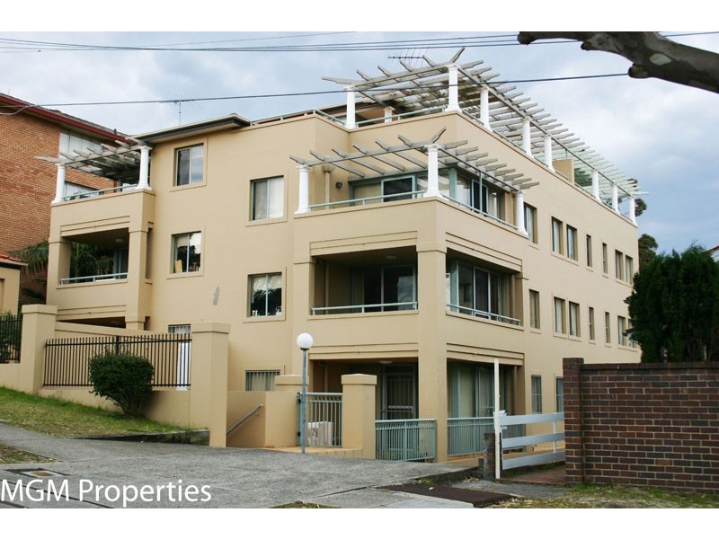 9/11 Hendy Ave, Coogee NSW 2034