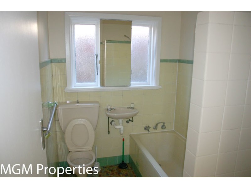 76 Vernon Avenue, Eastlakes NSW 2018