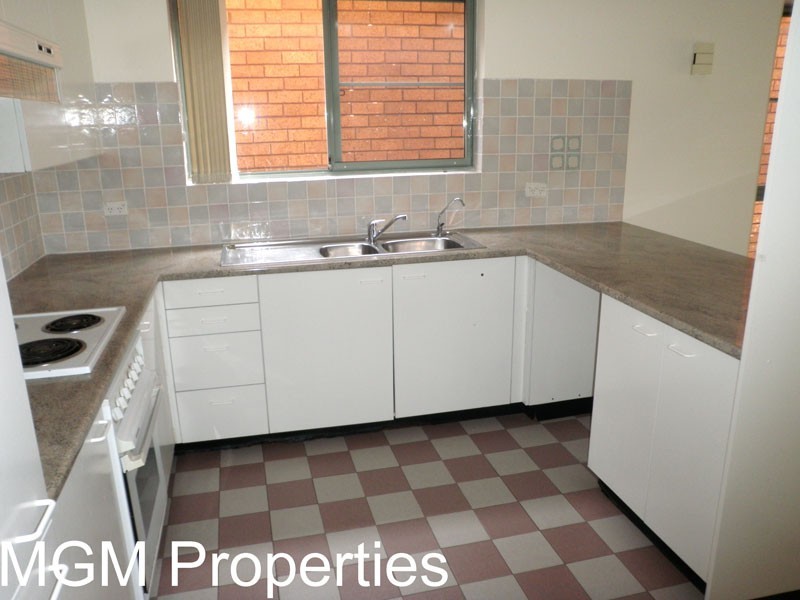 2/27 Garden Street, Eastlakes NSW 2018