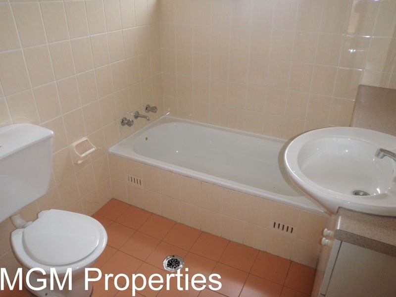 2/27 Garden Street, Eastlakes NSW 2018