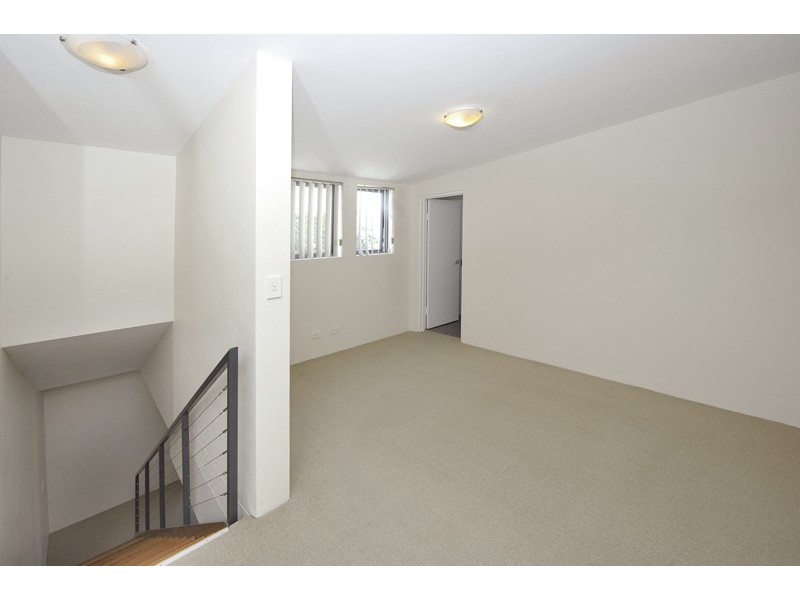 11/2 Daniel Street, Botany NSW 2019