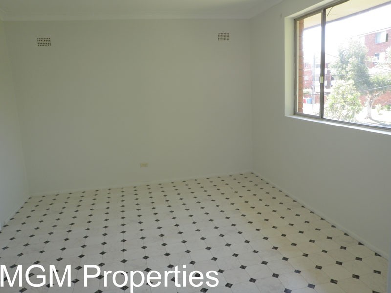 2/7 Evans Avenue, Eastlakes NSW 2018