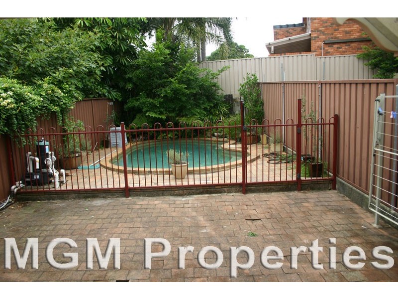 8 Charles Street, Eastlakes NSW 2018