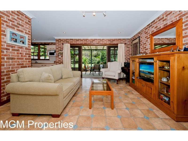6 Chelmsford Avenue, Botany NSW 2019
