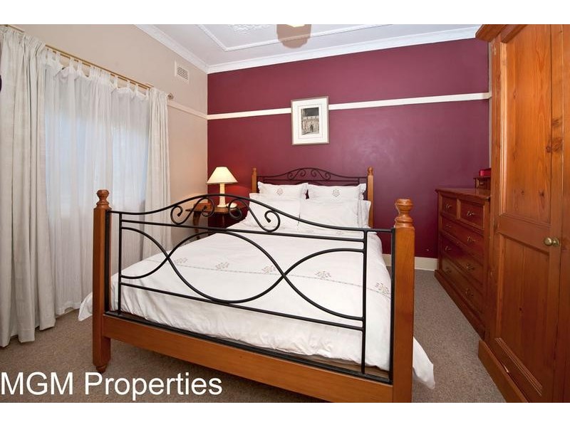 6 Chelmsford Avenue, Botany NSW 2019