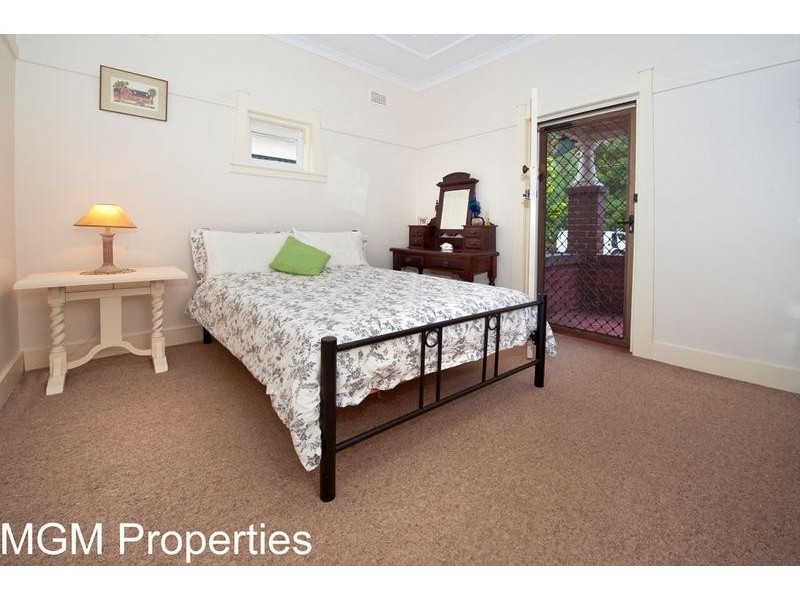 6 Chelmsford Avenue, Botany NSW 2019