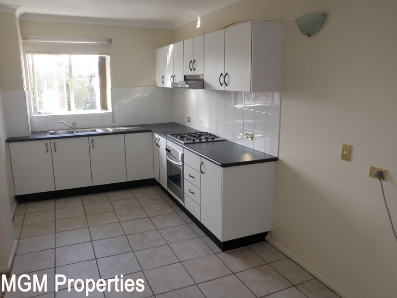 12/6 Barber Avenue, Eastlakes NSW 2018