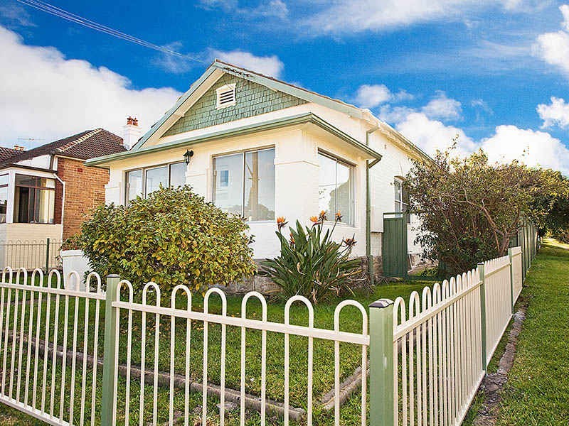 285 Princes Highway, Carlton NSW 2218