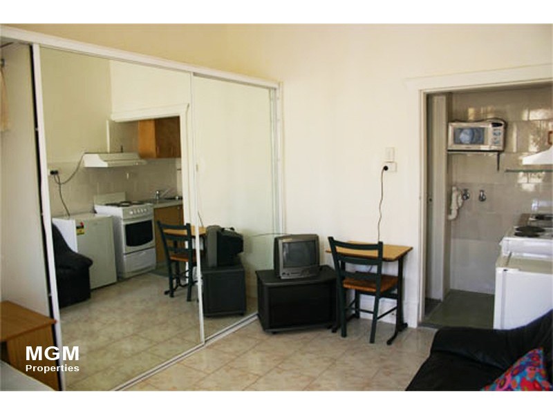 2/12 Collins Street, Beaconsfield NSW 2015