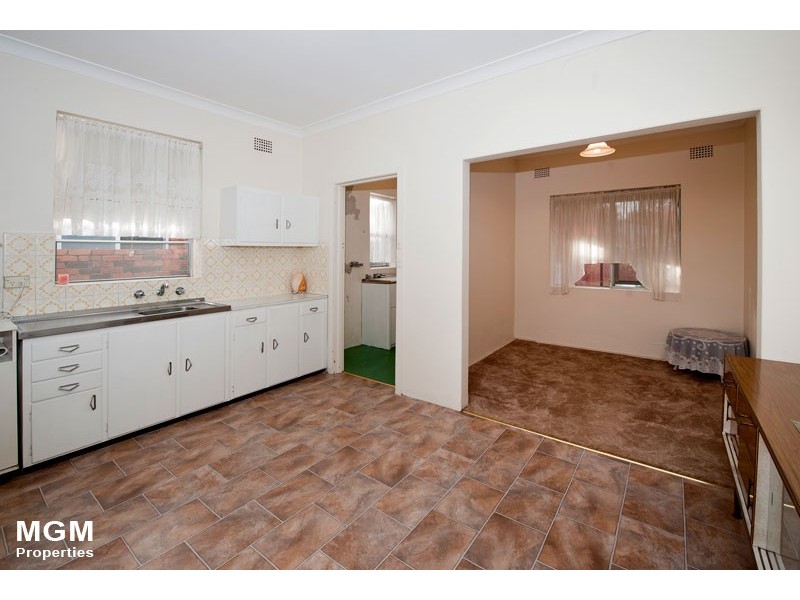 101 Sparks Street, Eastlakes NSW 2018