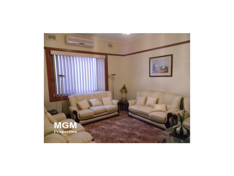 39 Universal Street, Eastlakes NSW 2018