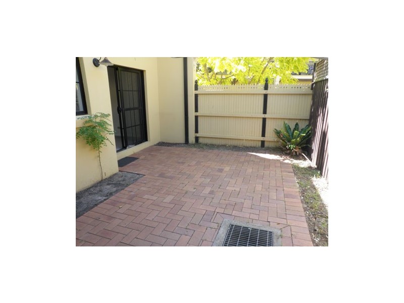 1F/27 William Street, Botany NSW 2019
