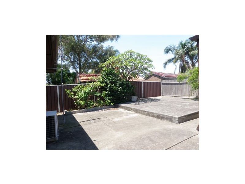 14 Casino Street, Eastlakes NSW 2018