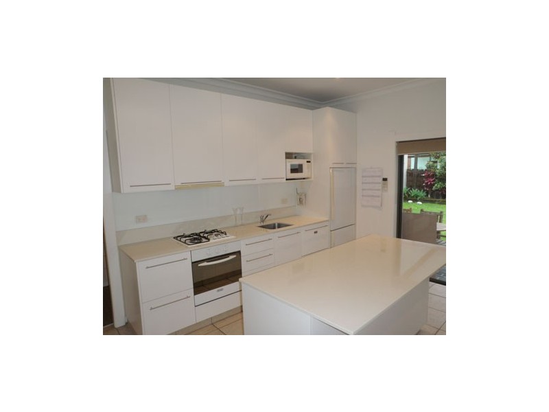 19 Macintosh Streeet, Mascot NSW 2020
