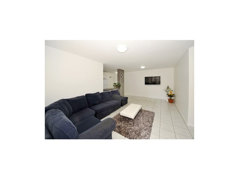 2/8 Evans Avenue, Eastlakes NSW 2018