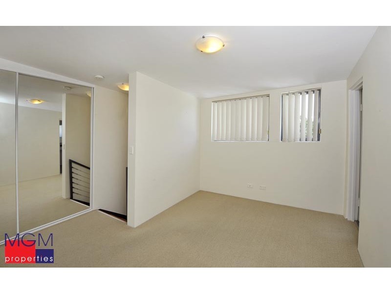 11/2 Daniel Street, Botany NSW 2019