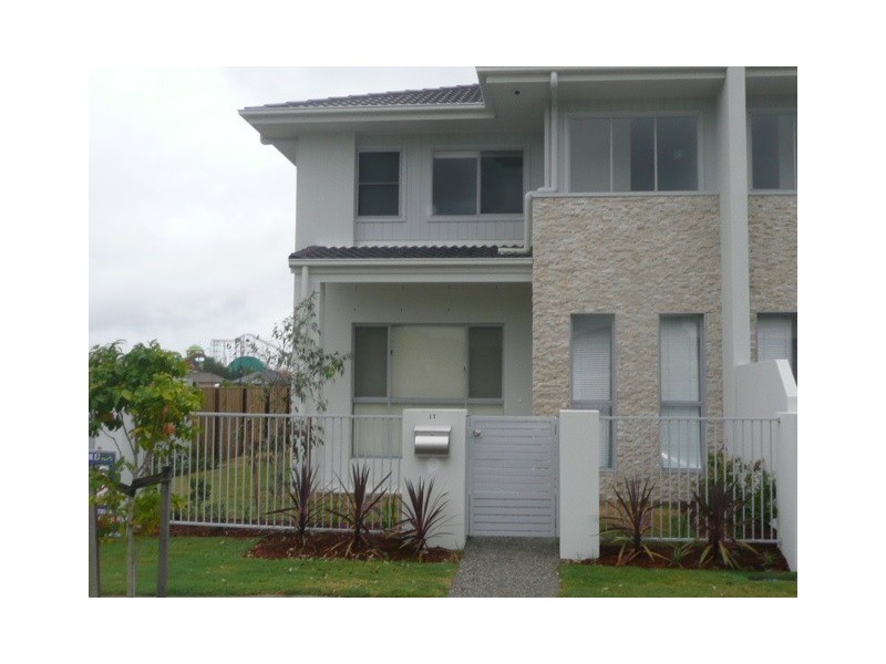 21-27/ Biggles Lane, Upper Coomera QLD 4209