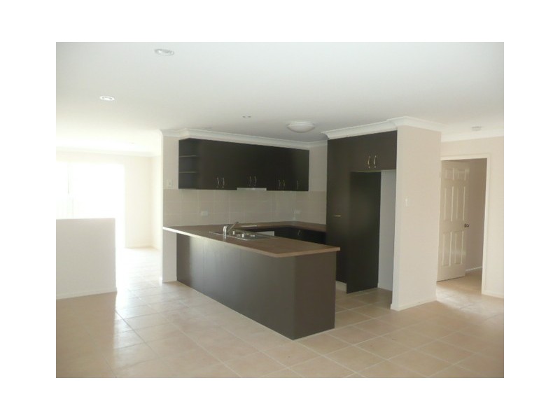 6 Jones Street, Coomera QLD 4209