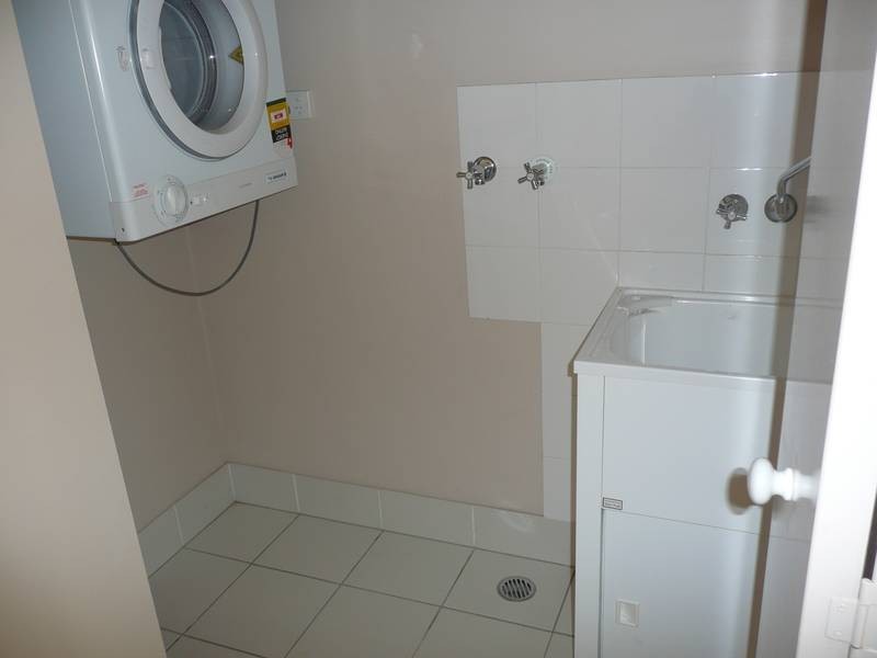 4/23 Park Esplanade, Coomera QLD 4209